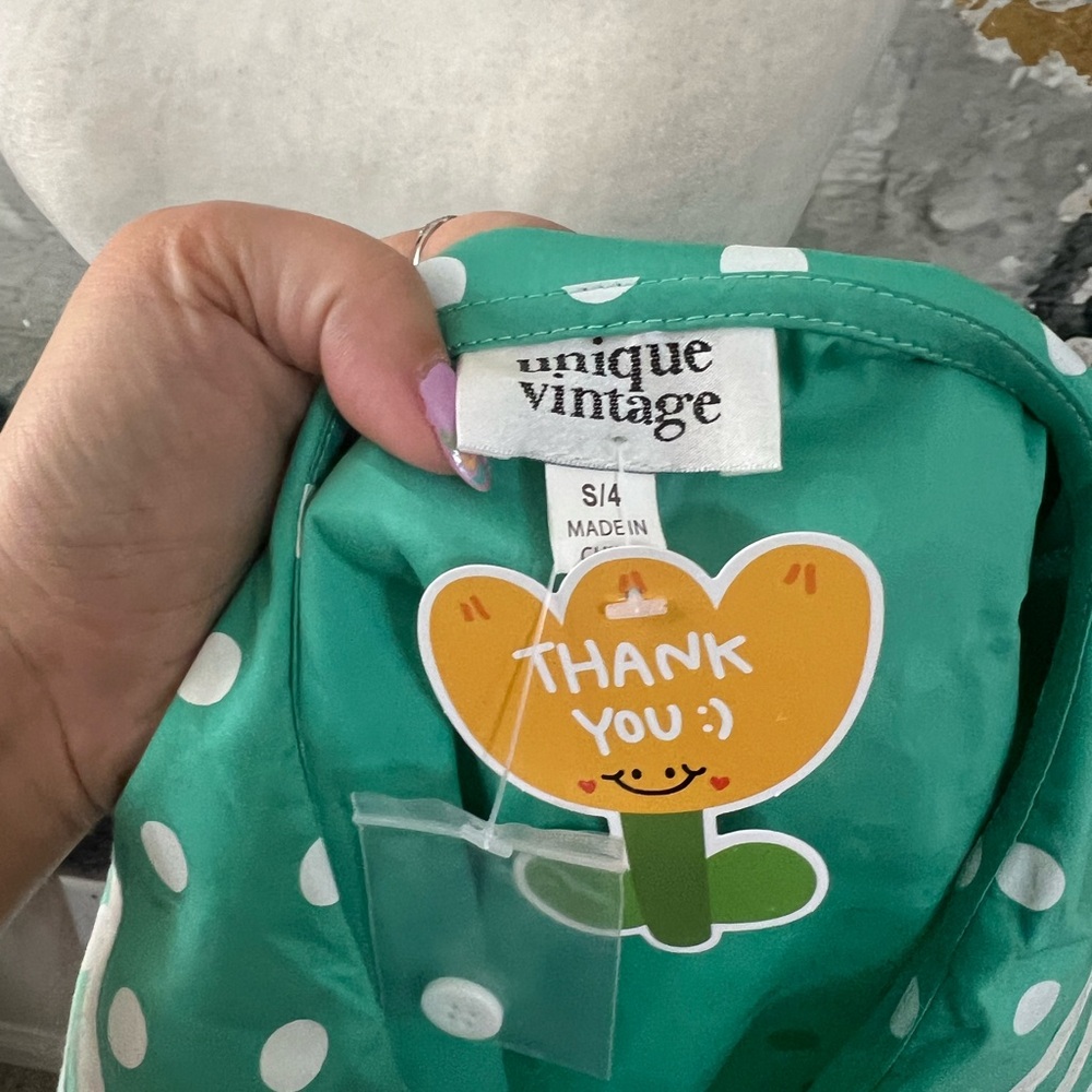 Unique Vintage | Polka Dot Bow Top - Picture 4 of 9